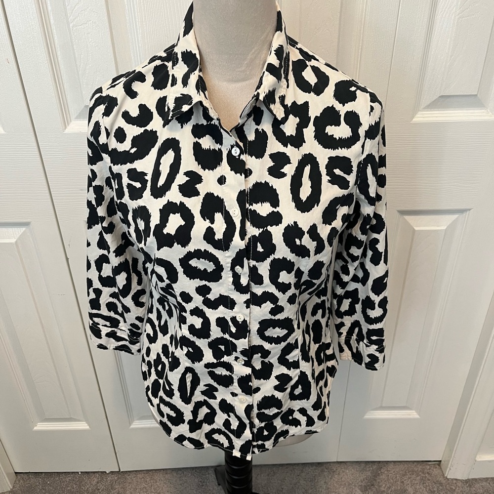 MG size M 100% Silk Black and White Cow Print Button-Up Shirt